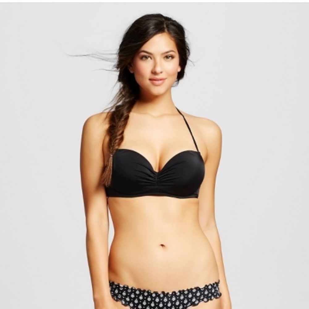 Halter bikini 👙 tops size 36c